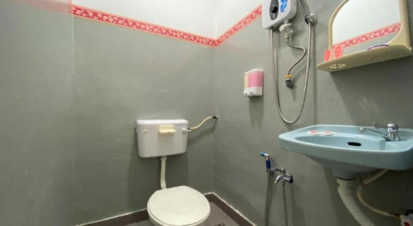 פנתאי צנאנג Oyo 90176 D'Cruz Sunrise Villa מראה חיצוני תמונה