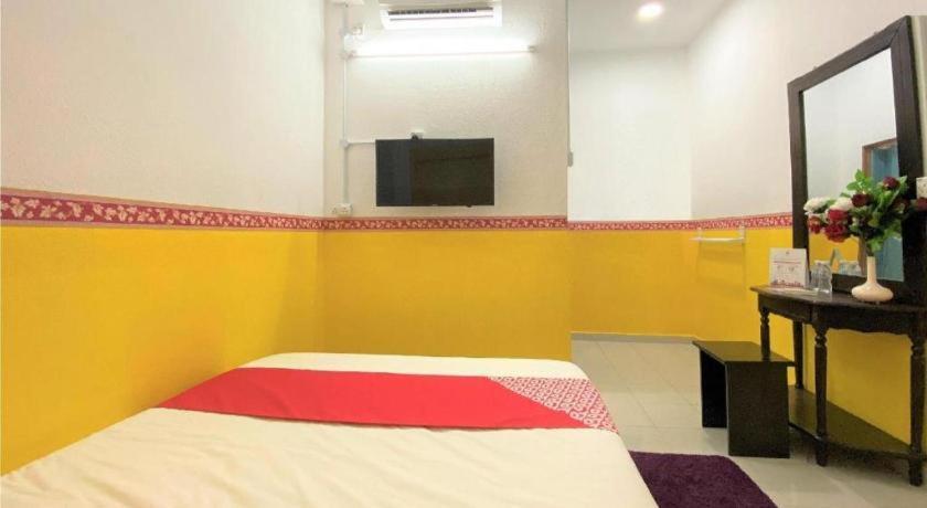 פנתאי צנאנג Oyo 90176 D'Cruz Sunrise Villa מראה חיצוני תמונה